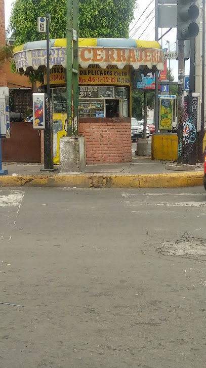Cerrajería (Av. Pedro Henríquez Ureña) en Coyoacán